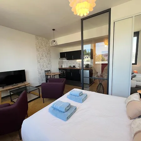 L'arbre - Privee - Parking Sur Reservation *